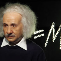 albert-einstein-11282050865o83h